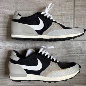 Nike Daybreak Type SE 'Black Grey Fog'.